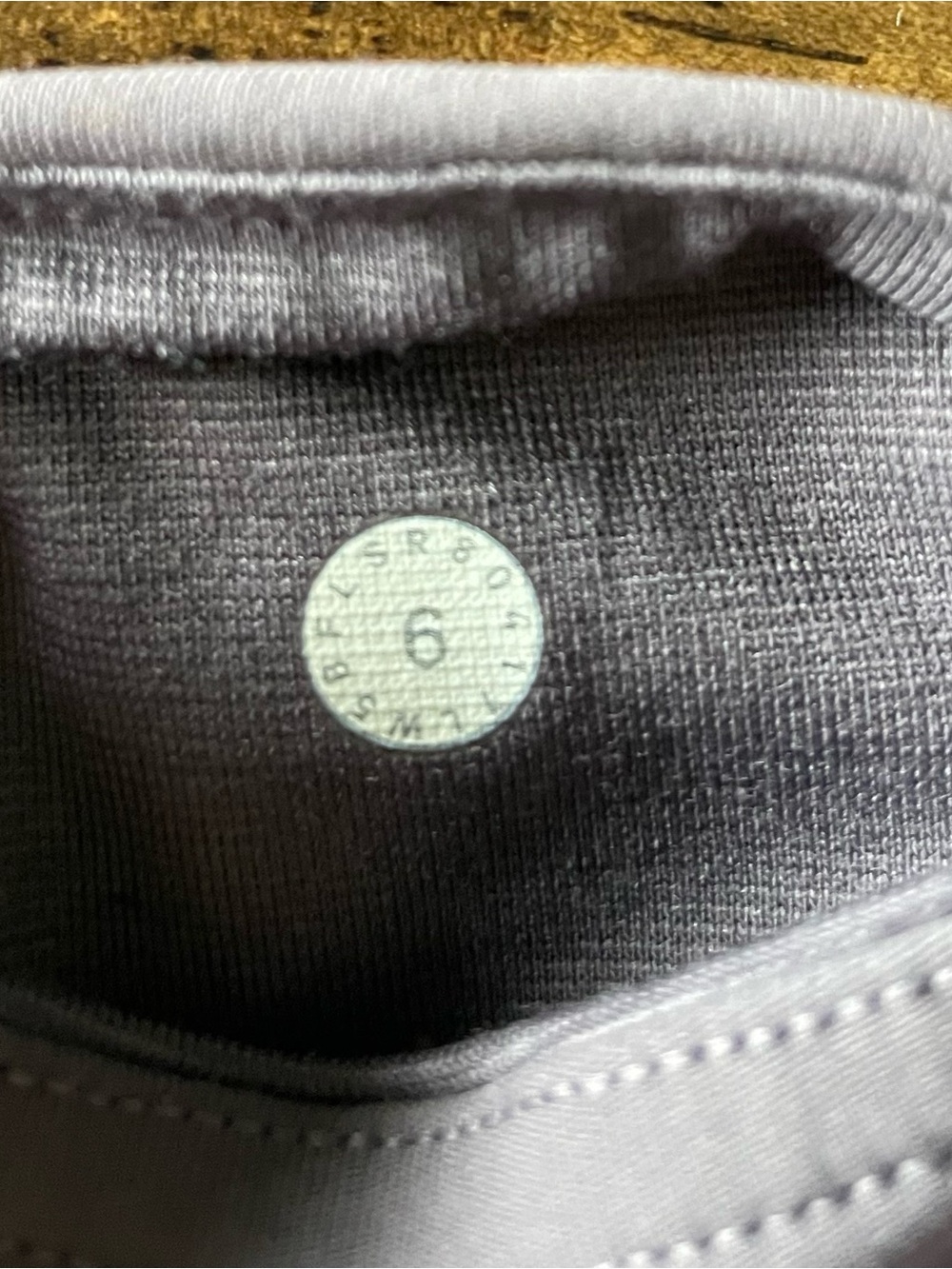 lululemon Align™ Ruched-Leg Pant – Size 6 - Picture 4 of 4